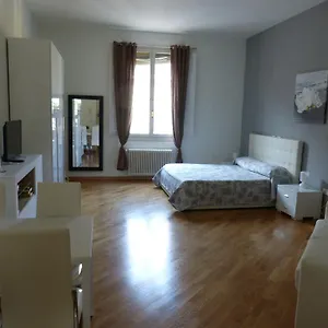 Residenza Piazza Santo Stefano Apartament
