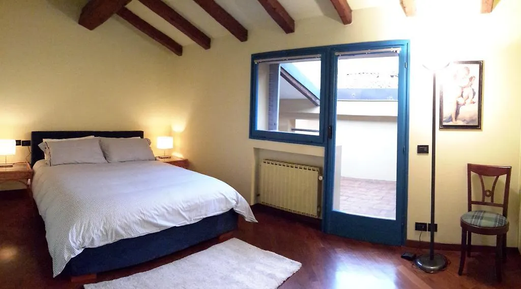 Farolfi Apartments Orso contacts